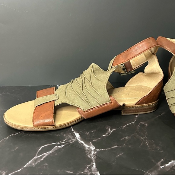 Timberland Cherrybrook Olive and Brown Sandals Size 9 - Picture 4 of 9